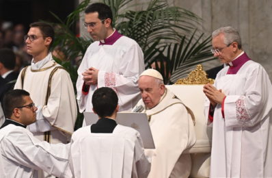 Vaticano: Francisco critica divisões na Igreja e pede que se supere «tentação da polarização»