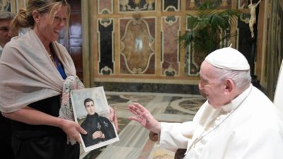 Vaticano: Papa pede atenção para validar «fama de santidade» de candidatos aos altares
