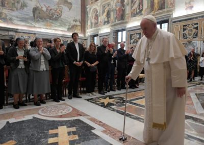 Vaticano: Papa alerta para guerras esquecidas nos países pobres