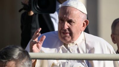 Vaticano: Papa telefonou a pároco italiano empenhado no combate à máfia