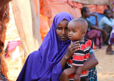 Somália: Administrador apostólico de Mogadíscio alerta para desnutrição das crianças