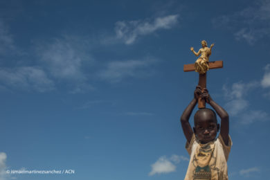 Direitos Humanos: Fundação Ajuda à Igreja que Sofre alerta para a «perseguição aos cristãos e outros grupos religiosos»
