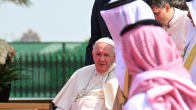 Barém: Papa encerra viagem marcada por apelos à paz e ao diálogo entre cristãos e muçulmanos