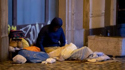 Dia Mundial dos Pobres: Vaticano oferece cabazes alimentares e paga faturas de energia a famílias necessitadas