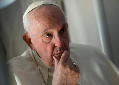 Abusos Sexuais: «Nem todos têm coragem», lamenta o Papa, assumindo objetivo de «esclarecer tudo»