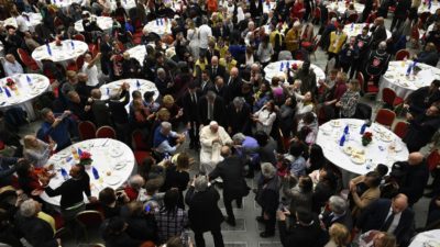 Vaticano: Francisco alerta que a América Latina «precisa de ajuda para os pobres»