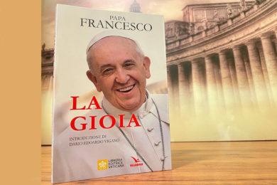 Publicações: Reflexões do Papa Francisco sobre a «Alegria» compiladas em livro