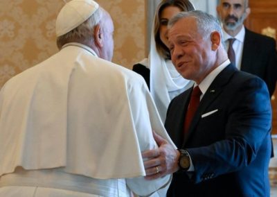 Papa: Diálogo inter-religioso, refugiados e paz marcaram encontro entre Francisco e rei da Jordânia