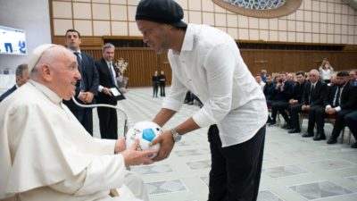 Vaticano: Papa recebeu participantes no «Jogo pela Paz» (c/vídeo)
