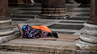 Vaticano: Papa recorda sem-abrigo que morreu de frio, na Praça de São Pedro