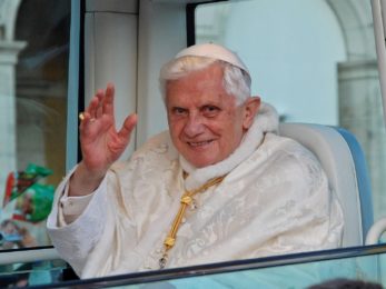 Vaticano: Bento XVI «será, um dia, doutor da Igreja» - jornalista Ricardo Perna