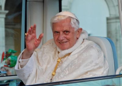 Vaticano: Bento XVI «será, um dia, doutor da Igreja» - jornalista Ricardo Perna