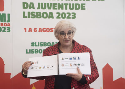 Pessoas com Deficiência: JMJ Lisboa 2023 apresentou primeira edição em português das meditações do terço em linguagem inclusiva