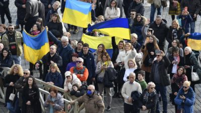 Vaticano: Papa renovou apelo de paz para a «querida e martirizada Ucrânia»