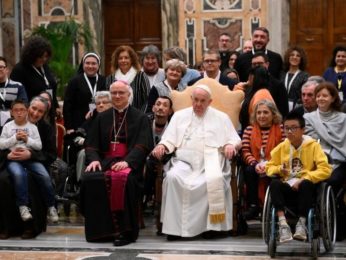 Pessoa com Deficiência: Assumir o «magistério da fragilidade» torna as sociedades «mais humanas e fraternas» - Papa Francisco