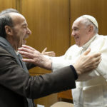 Vaticano: Papa recebeu ator e realizador Roberto Benigni