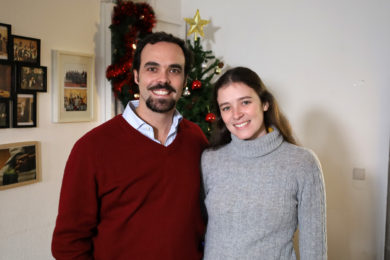 Família: Jovem casal vive primeiro Natal em conjunto como «tubo de ensaio» 