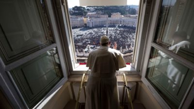 Vaticano: Papa volta a afastar cenário de renúncia e diz que resignação nunca será «moda»