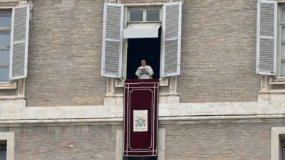 Vaticano: Papa pede católicos centrados na misericórdia, sem condenações ou julgamentos