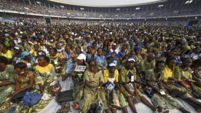 RD Congo: Papa pediu «campeões da fraternidade», na luta pela paz (c/fotos e vídeo)
