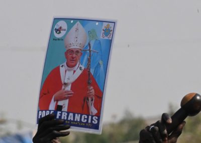 Sudão do Sul: Bispo fez 200 quilómetros a pé, com 60 jovens, para ver o Papa