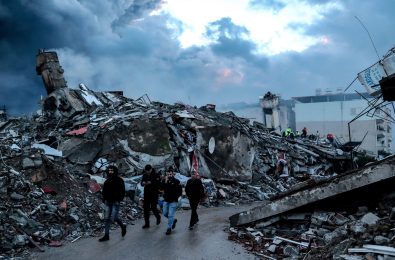 Turquia/Síria: Papa pede «ajuda concreta» para população atingida pelo sismo