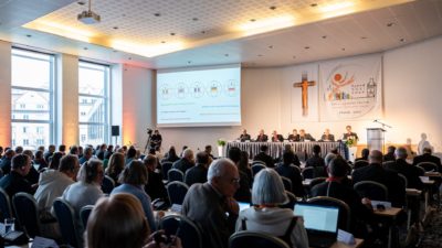 Sínodo 2021-2024: Etapa continental europeia começa com convite a olhar para «dentro» da Igreja