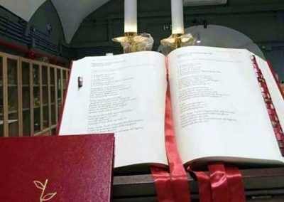 Liturgia: Papa reafirma necessidade de aprovação prévia da Santa Sé para celebração de Missa com o Missal de 1962