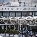 Vaticano: Papa regressa ao Hospital Gemelli, para realizar exames «previamente programados» – porta-voz