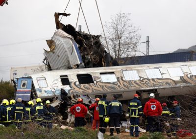 Vaticano: Papa lamenta acidente ferroviário na Grécia
