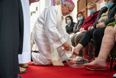 Angra: Bispo lavou os pés a utentes de instituições de saúde mental da ilha Terceira