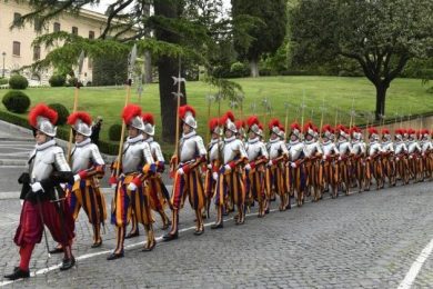 Santa Sé: Novos soldados da Guarda Suíça vão prestar juramento