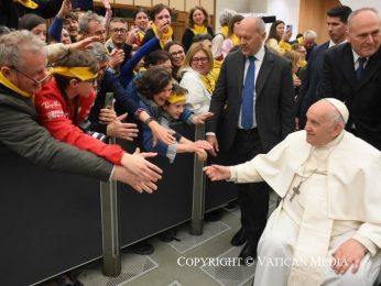 Vaticano: Papa Francisco desafia a «traduzir valores antigos em línguas modernas»