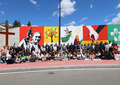 JMJ Lisboa 2023: Jovens de Leiria inauguram mural como «expressão pública» de acolhimento aos participantes na Jornada