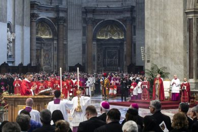 Vaticano: Papa pede Igreja em diálogo, capaz de oferecer «acompanhamento, proximidade e esperança»