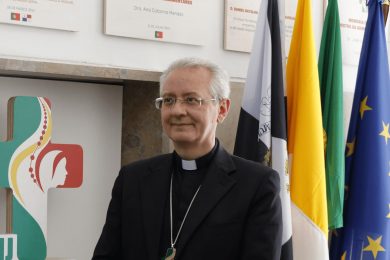 Igreja: Mestre das Celebrações Litúrgicas do Papa visitou sede da JMJ, em Lisboa