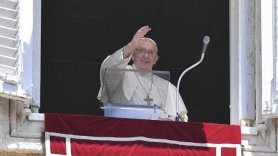 Vaticano: «Hoje mais do que nunca, precisamos de pessoas verdadeiras» - Francisco