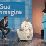 Itália: Papa estreou-se em estúdio televisivo, pedindo aposta na paz e na educação