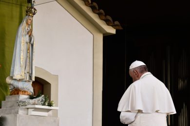 Fátima: Papa vai rezar com jovens doentes e com deficiência, na Capelinha das Aparições