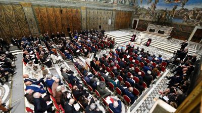 Vaticano: Encontro com o Papa foi uma «oportunidade extraordinária de beber alguma inspiração» - José Luis Peixoto