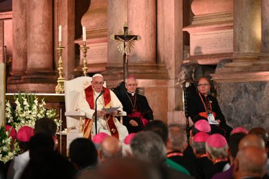 Lisboa 2023: Papa convida responsáveis católicos a ouvir «grito de sofrimento das vítimas»