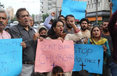 Paquistão: Igrejas e casas de cristãos sofrem ataques da comunidade muçulmana