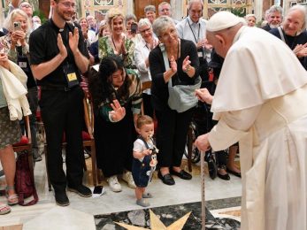 Igreja: «Mexericos sujam as pessoas» e «sufocam a sociedade» - Papa Francisco