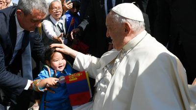 Mongólia: Papa concluiu visita apostólica agradecendo «caloroso acolhimento e generosa hospitalidade»