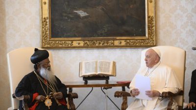 Vaticano: Papa recebeu metropolita da Igreja Ortodoxa Siro-Malancar da Índia