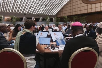Sínodo: Cardeal pede «paciência e esperança», perante questões sobre primeira sessão da assembleia