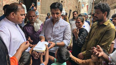 Paquistão: Centenas de famílias cristãs vão receber pacote de ajuda de emergência após ataques de grupos radicais