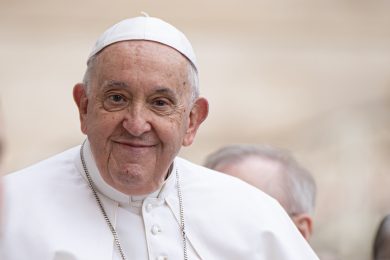 Vaticano: Papa  cancela agenda devido a estado gripal (atualizada)
