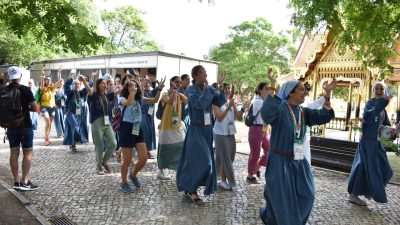 Igreja/Portugal: «Vida Consagrada não pode deixar arrefecer este fogo que sentimos na Jornada Mundial da Juventude» - padre Adelino Ascenso