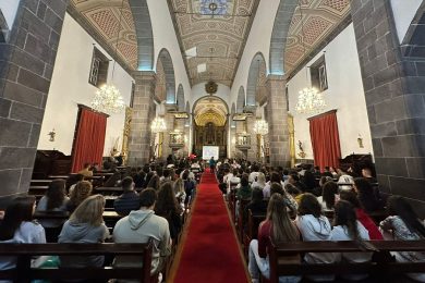 Açores: Bispo de Angra crismou 500 jovens das paróquias da Ouvidoria da Ribeira Grande